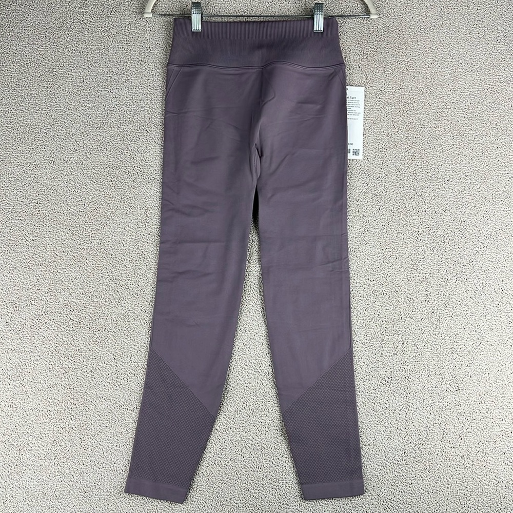 NWT Lululemon Ebb to Street Tight Womens Size 6 Frosted Mulberry Yoga Workout